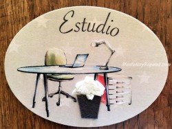 Placa de puerta para Estudio con mesa de cristal (con texto ESTUDIO)