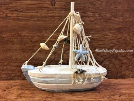 Barco de madera con caracolas - 16 cm.