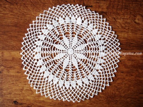 Tapete bordado redondo - 27 cm. diámetro