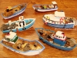 Barcos Pesqueros de resina - 9 cm. (6 modelos diferentes)