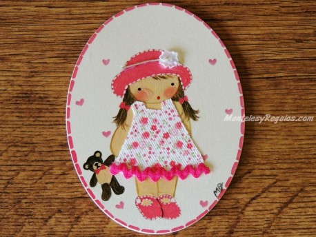 Placa infantil para puerta modelo niña con sombrero rosa y osito