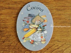 Placa de cocina con menaje y accesorios (con texto COCINA)